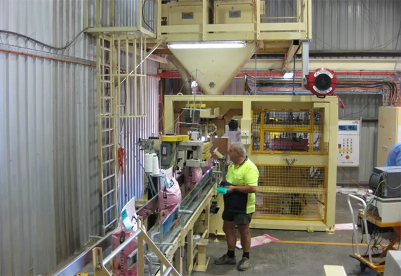 Thiết bị đóng bao và xếp pallet tự động được sử dụng tại Úc