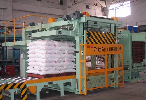 Máy bốc xếp bao lên pallet tự động cho hạt PP